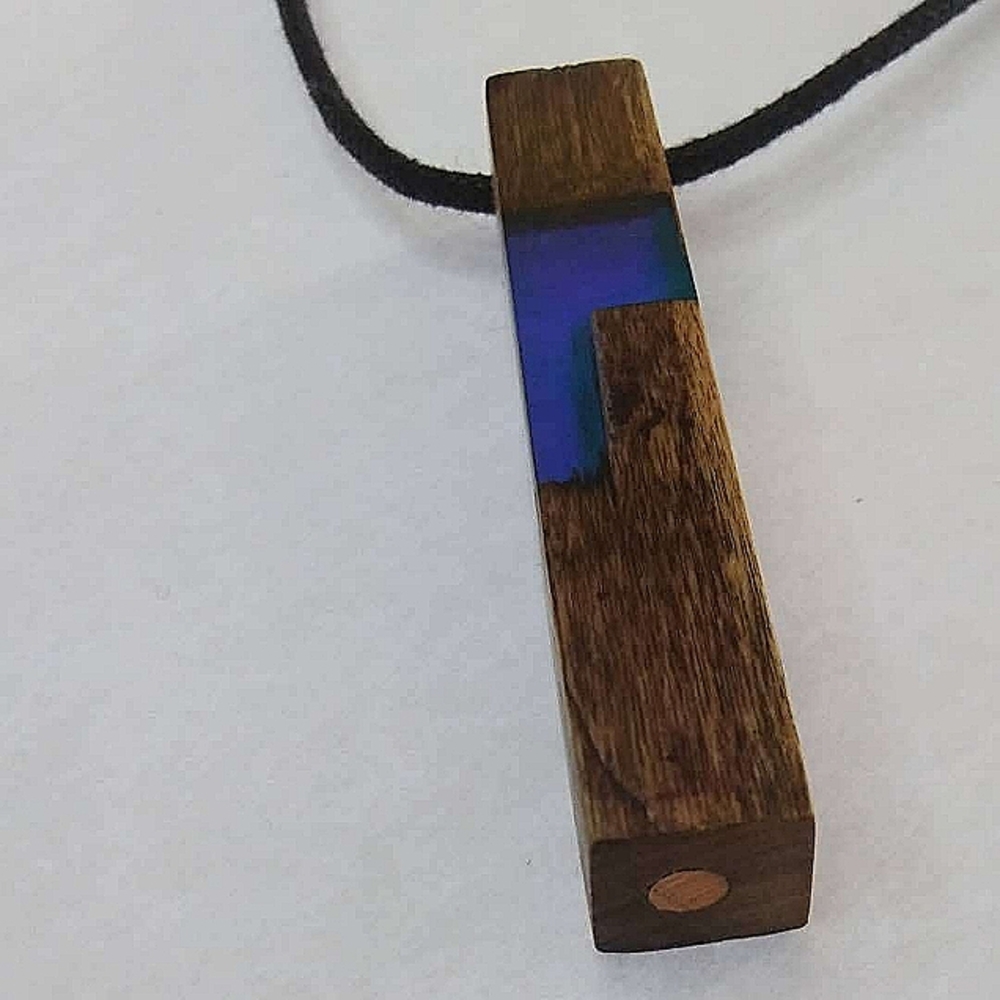 Pendant - Picture 3 of 6